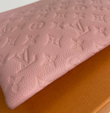 Load image into Gallery viewer, Louis Vuitton daily pouch rose poudre