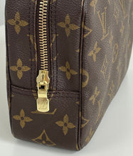 Load image into Gallery viewer, Louis Vuitton trousse toilette 23