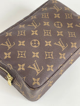 Load image into Gallery viewer, Louis Vuitton trousse toilette 23