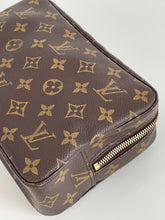 Load image into Gallery viewer, Louis Vuitton trousse toilette 23