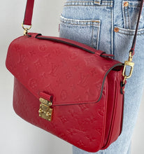 Load image into Gallery viewer, Louis Vuitton pochette metis in empreinte leather
