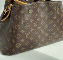 Load image into Gallery viewer, Louis Vuitton montaigne MM monogram