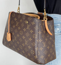 Load image into Gallery viewer, Louis Vuitton montaigne MM monogram