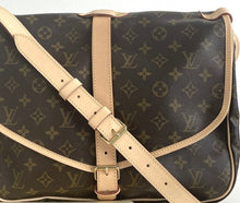 Load image into Gallery viewer, Louis Vuitton saumur 35 monogram messenger bag