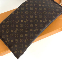 Load image into Gallery viewer, Louis Vuitton shoe pouch dopp kit