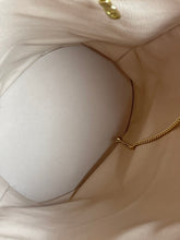 Load image into Gallery viewer, Louis Vuitton bucket GM in monogram