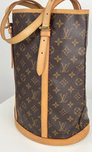 Load image into Gallery viewer, Louis Vuitton bucket GM in monogram