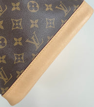 Load image into Gallery viewer, Louis Vuitton petit Noé in monogram