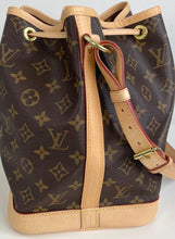 Load image into Gallery viewer, Louis Vuitton petit Noé in monogram