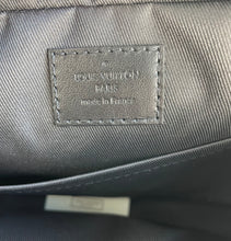 Load image into Gallery viewer, Louis Vuitton duo messenger in monogram shadow