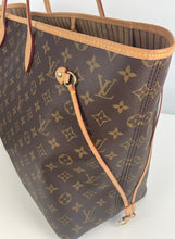 Load image into Gallery viewer, Louis Vuitton neverfull GM in monogram
