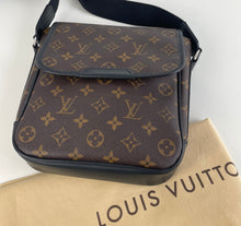 Load image into Gallery viewer, Louis Vuitton bass pm macassar messenger
