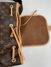Load image into Gallery viewer, Louis Vuitton bosphore backpack