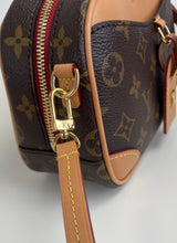 Load image into Gallery viewer, Louis Vuitton deauville mini in monogram