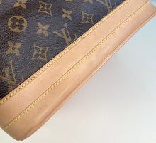 Load image into Gallery viewer, Louis Vuitton noe GM in monogram