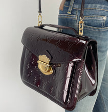 Load image into Gallery viewer, Louis Vuitton miranda MM vernis in amarante