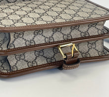 Load image into Gallery viewer, Gucci mini shoulderbag with interlocking G