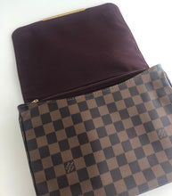 Load image into Gallery viewer, Louis Vuitton Hoxton GM