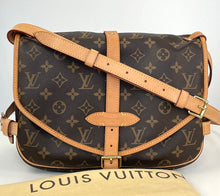 Load image into Gallery viewer, Louis Vuitton saumur MM 30