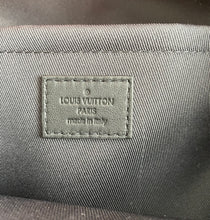 Load image into Gallery viewer, Louis Vuitton palm springs MM