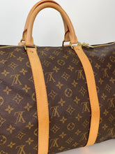 Load image into Gallery viewer, Louis Vuitton keepall 50 in monogram canvas