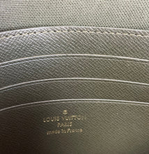 Load image into Gallery viewer, Louis Vuitton Félicie strap & Go monogram canvas