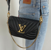 Load image into Gallery viewer, Louis Vuitton new wave multi pochette