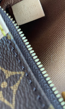 Load image into Gallery viewer, Louis Vuitton multi pochette accessories