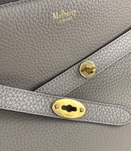 Load image into Gallery viewer, Mulberry belted bayswater in gray