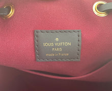 Load image into Gallery viewer, Louis Vuitton montsouris PM black and monogram