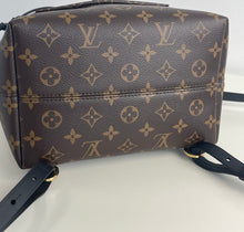 Load image into Gallery viewer, Louis Vuitton montsouris PM black and monogram