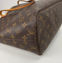 Load image into Gallery viewer, Louis Vuitton neverfull MM monogram