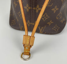 Load image into Gallery viewer, Louis Vuitton neverfull MM monogram