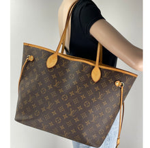 Load image into Gallery viewer, Louis Vuitton neverfull MM monogram