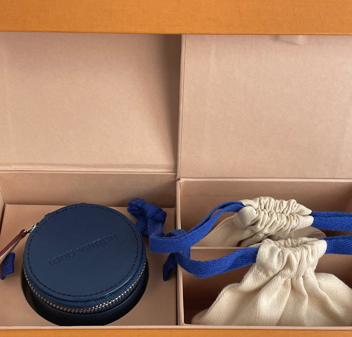 Louis Vuitton Horizon Wireless earphones black – Lady Clara's