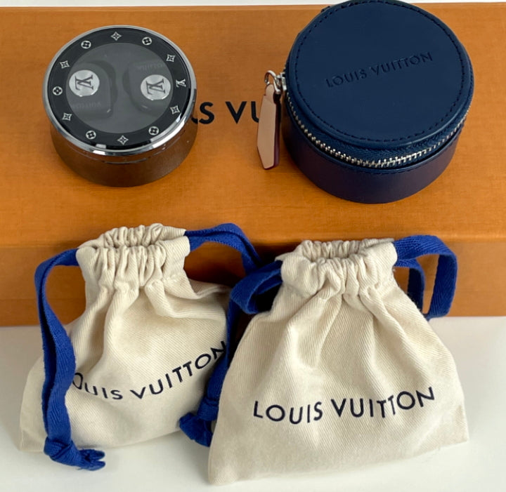 Louis Vuitton Horizon Wireless earphones black – Lady Clara's