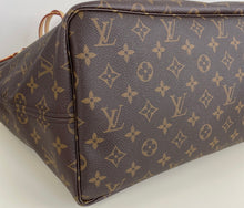Load image into Gallery viewer, Louis Vuitton neverfull GM in monogram