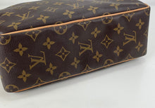 Load image into Gallery viewer, Louis Vuitton toiletry 25 in monogram canvas