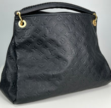 Load image into Gallery viewer, Louis Vuitton artsy MM monogram black empreinte leather