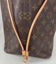 Load image into Gallery viewer, Louis Vuitton neverfull GM in monogram