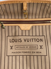 Load image into Gallery viewer, Louis Vuitton neverfull MM in monogram