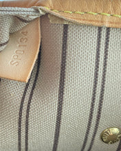 Load image into Gallery viewer, Louis Vuitton neverfull MM in monogram