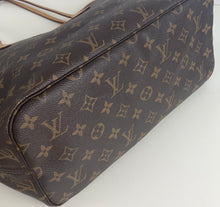 Load image into Gallery viewer, Louis Vuitton neverfull MM in monogram