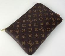 Load image into Gallery viewer, Louis Vuitton etui voyage pm in monogram