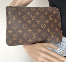 Load image into Gallery viewer, Louis Vuitton etui voyage pm in monogram