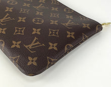 Load image into Gallery viewer, Louis Vuitton etui voyage pm in monogram