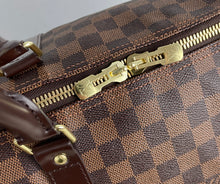 Load image into Gallery viewer, Louis Vuitton keepall 50 in damier ebene