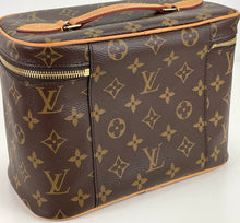 Load image into Gallery viewer, Louis Vuitton nice BB