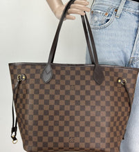 Load image into Gallery viewer, Louis Vuitton neverfull MM damier