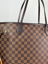 Load image into Gallery viewer, Louis Vuitton neverfull MM damier